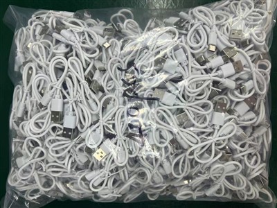 জার্মানিতে 20K USB C ডেটা কেবল